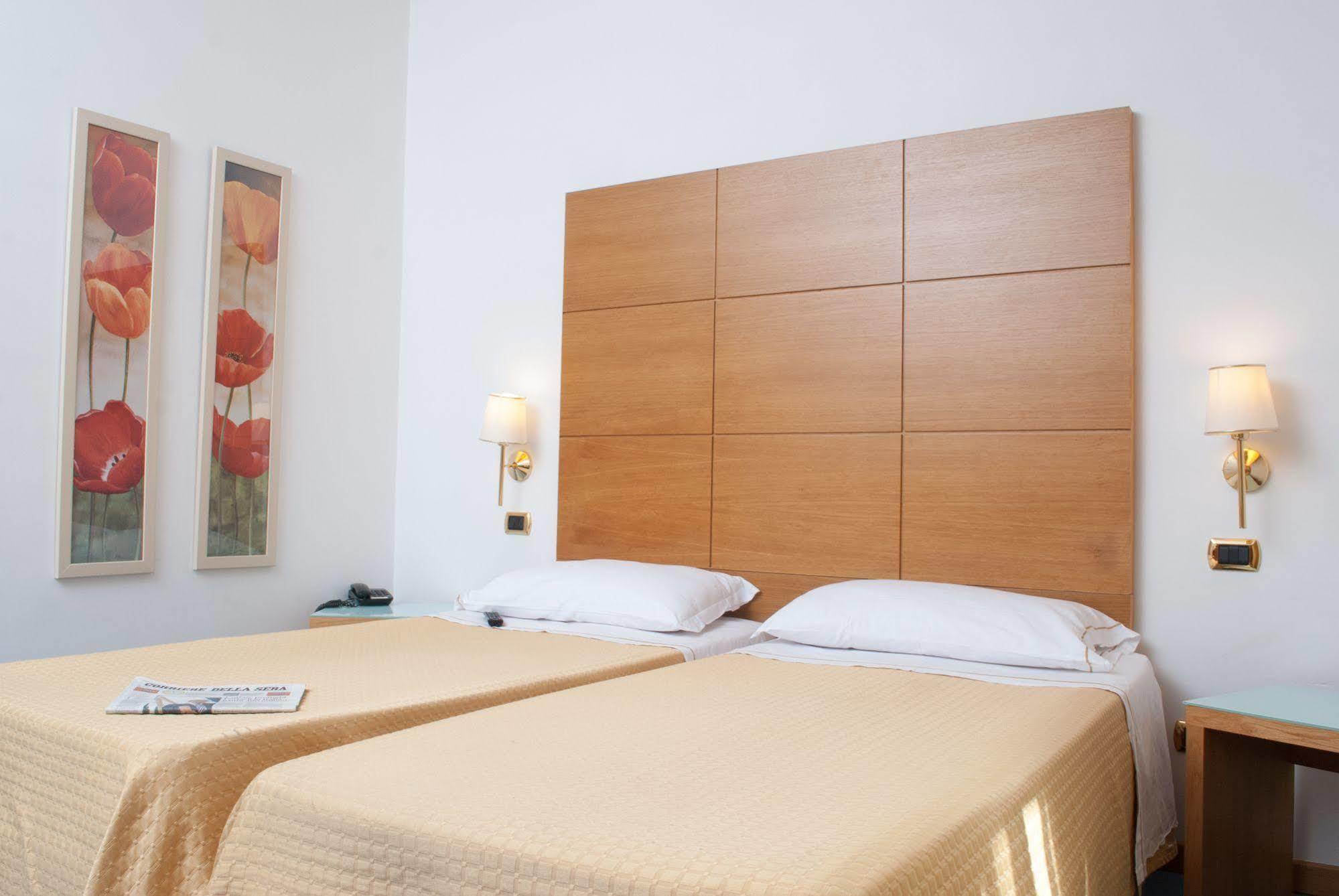 City Hotel Касория Екстериор снимка